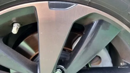 렉서스 NX300h 하이브리드 휠 긁힘 새 것처럼 복원 / 창원, 마산, 진해, 김해
