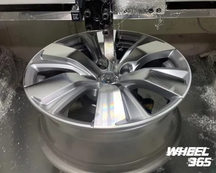 {창원 휠365} 벤츠 GT 43 AMG  단조 버핑 ▶아크릴 블랙분체코팅·CNC 다이아컷·휠복원·수리·휠복원 창업교육 / 창원 팔용동