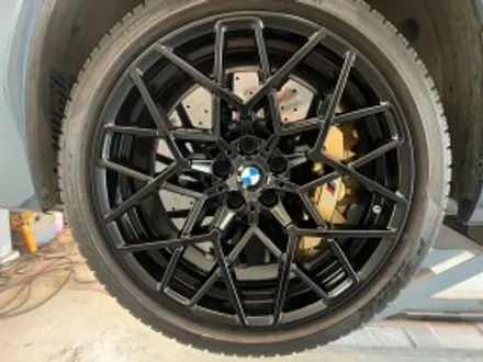 남양주 불암산로 / 블랙반무광 휠복원 및 휠도색 / BMW / m8 컴페티션