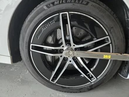 신형 풀체인지 벤츠 e300 AMG 라인 19인치 순정 다이아몬드 컷팅 휠 복원 / 남양주, 구리, 의정부, 서울 노원