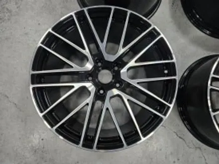 포르쉐 파나메라 21인치 휠 블랙 투톤 다이아몬드 컷팅 시공(블랙 폴리시) / 남양주, 구리, 의정부, 서울 노원
