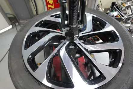 성수동휠복원 BMW I3 다이아컷팅 휠 복원 작업 후기! / 남양주, 구리, 의정부, 서울 노원