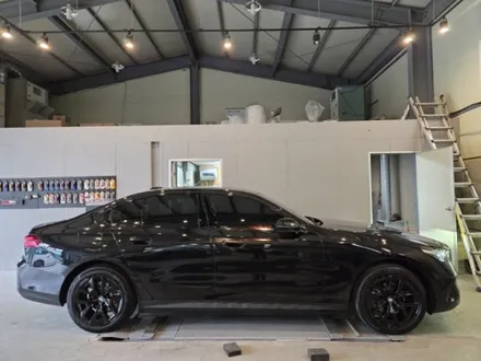 bmw 5시리즈 520i 19인치 순정 휠 블랙 유광 도색 / 남양주, 구리, 의정부, 서울 노원
