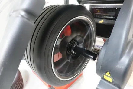 벤츠 GT 43 AMG 림 끝 실버 , 블랙 반무광 휠 도색 작업 후기! 분체도장 휠도색전문업체 휠스미스 / 남양주, 구리, 의정부, 서울 노원