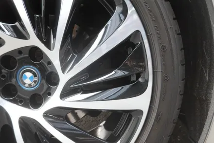 [서울 경기 잠실 휠도색]bmw i8 다이아몬드 컷팅 휠복원 / 남양주, 구리, 의정부, 서울 노원