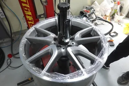 벤츠휠복원 휠스미스 벤츠 E43 AMG  다이아컷팅 휠 복원 수리 작업 후기! / 남양주, 구리, 의정부, 서울 노원