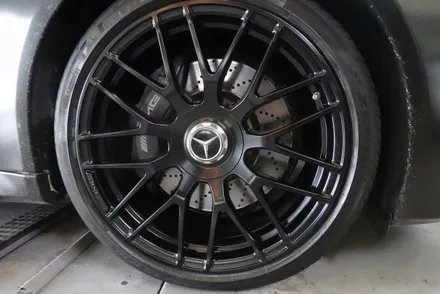 벤츠휠도색 휠스미스 벤츠 C63 AMG 카브리올레 매트 블랙 휠 도색 작업 후기! / 남양주, 구리, 의정부, 서울 노원
