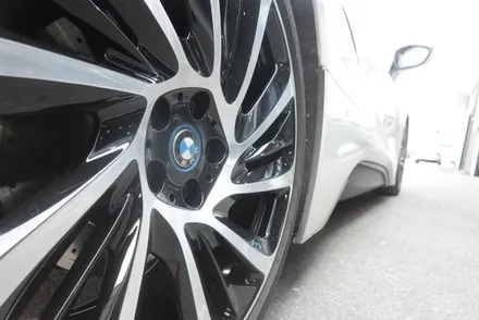 [서울 경기 잠실 휠도색]bmw i8 다이아몬드 컷팅 휠복원 / 남양주, 구리, 의정부, 서울 노원