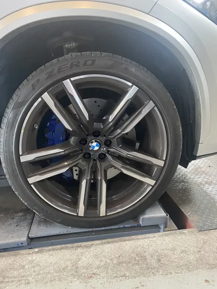 bmw x5m 블랙유광 휠도색작업 / 남양주, 구리, 의정부, 서울 노원