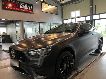 벤츠 e클래스 e53amg 쿠페 블랙 반무광 휠도색 / 벤츠 / E-클래스 / 남양주, 구리, 의정부, 서울 노원