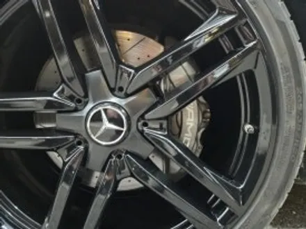 벤츠 e63amg 20인치 블랙 유광 휠도색 / 남양주, 구리, 의정부, 서울 노원