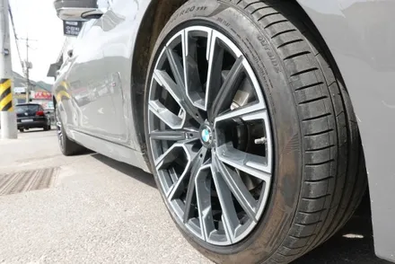 [경기도,서울 휠 복원 및 휠 도색] BMW 740Li 다이아몬드 컷팅 휠 복원 / 남양주, 구리, 의정부, 서울 노원
