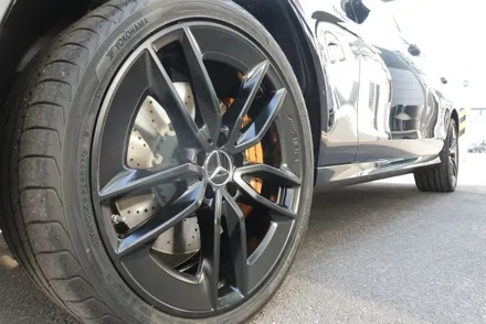 [휠스미스] 벤츠 E53AMG 블랙반무광 휠도색 및 캘리퍼 세라믹 골드 도색 / 남양주, 구리, 의정부, 서울 노원