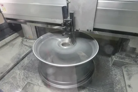 자동차휠복원 휠스미스 벤츠 E220D 쿠페 별 휠 다이아컷팅 복원 수리 작업 후기! / 남양주, 구리, 의정부, 서울 노원