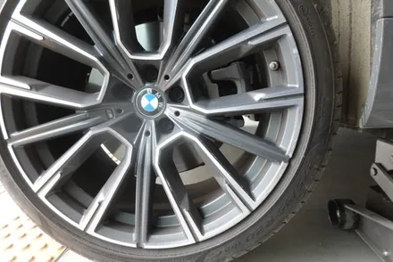 [경기도,서울 휠 복원 및 휠 도색] BMW 740Li 다이아몬드 컷팅 휠 복원 / 남양주, 구리, 의정부, 서울 노원