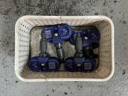 테슬라 모델y퍼포먼스 반무광블랙 휠도색 / 테슬라 / 모델Y / 남양주, 구리, 의정부, 서울 노원