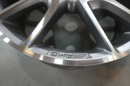 벤츠휠복원 휠스미스 벤츠 E43 AMG  다이아컷팅 휠 복원 수리 작업 후기! / 남양주, 구리, 의정부, 서울 노원