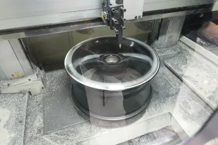 벤츠휠복원 휠스미스 벤츠E클래스 블랙 투톤 다이아컷팅 휠 복원 작업 후기! / 남양주, 구리, 의정부, 서울 노원