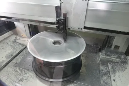 자동차휠복원 휠스미스 벤츠 e클래스 다이아컷팅 휠 복원 작업 후기! 새 휠처럼 완벽복원! / 남양주, 구리, 의정부, 서울 노원