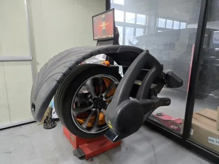 벤틀리 콘티넨탈gt 쿠페 22인치 휠 고스트 크롬 도색 / 남양주, 구리, 의정부, 서울 노원