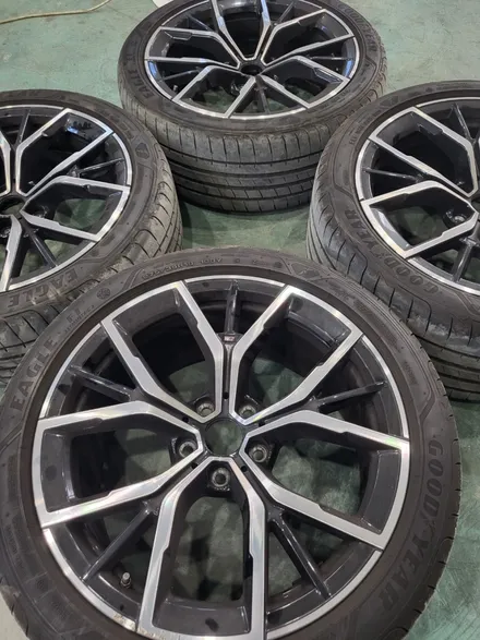 [휠브로 :: BMW 530e] 양산휠복원, 경남휠복원, 부산휠복원, 휠복원,휠수리,휠도색 / 부산 사상, 김해, 창원