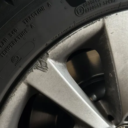 [부산휠복원][부산휠도색][부산휠수리]BMW 5시리즈 캘리퍼도색, 휠도색 (패키지작업 할인) / 부산 해운대 송정동