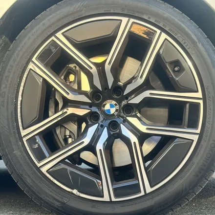 [부산휠복원][부산휠수리][해운대휠도색] BMW i7 모델 다이아몬드컷팅휠 수리작업! / 부산 해운대 송정동