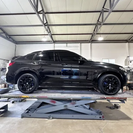 [부산휠도색][부산휠복원][해운대휠수리] bmw x4 출고휠 하이그로시 블랙 휠도색작업. / 부산 해운대 송정동