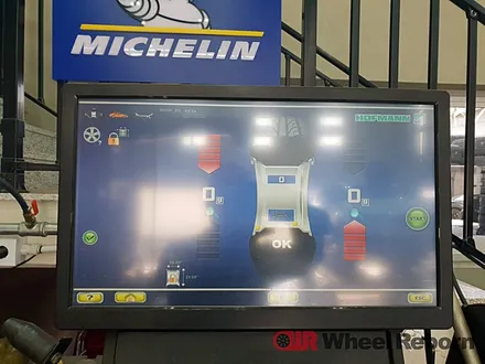 아우디 Q8 순정 21인치 블랙유광 분체도장 휠도색 작업후기!! / 하남시 감북동