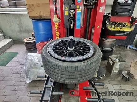 아우디 A6 순정 19인치 블랙유광 분체도장 휠도색 작업후기!! / 하남시 감북동