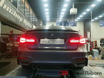 BMW M3 순정 19인치 블랙유광 분체도장 휠복원 작업후기!! / 하남시 감북동
