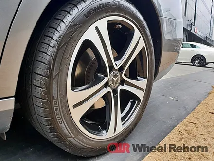 벤츠 E200 순정 18인치 블랙 폴리시 분체도장 휠복원!! / 하남시 감북동