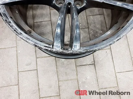 BMW M3 순정 19인치 블랙유광 분체도장 휠복원 작업후기!! / 하남시 감북동