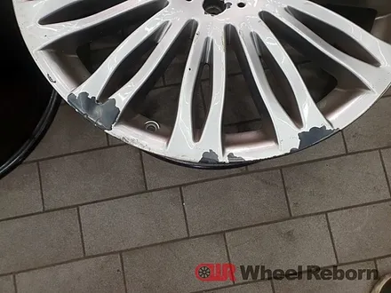 벤츠 S560 순정 20인치 하이퍼실버 분체도장 휠복원!! / 하남시 감북동