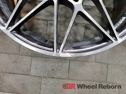 BMW M4 순정 20인치 666m 다이아커팅 분체도장 휠복원!! / 하남시 감북동