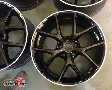BBS SR 19인치 휠리폼 휠도색 유광블랙 - 휠아트코리아[무광블랙휠도색][블랙휠도색][BBS휠][BBS휠도색] / 포천시 소흘읍