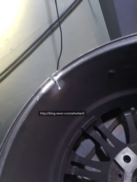 의정부휠굴절 휠아트코리아- BMW M6 컨버터블 크랙굴절 수리 :) / 포천시 소흘읍