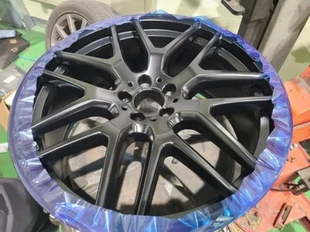 오산,동탄,수원 / 22 인치 휠 복원 및 휠 도색 타이어 교체(휠수리) / 벤츠 / GLE-클래스  63Amg