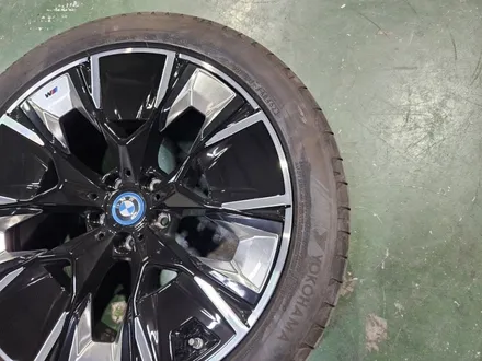 [휠클럽 BMW IX3 19인치 전륜 깊은 파임 알곤용접으로 살채워 다이아컷팅 휠복원 / 파주시 신촌동