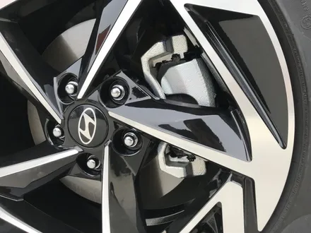 [휠클럽] 현대 신형 소나타 디엣지 18인치 컷팅 휠복원 / 파주시 신촌동