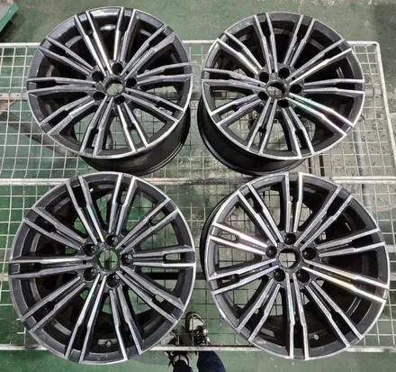 [휠클럽] 의정부 휠복원 휠도색 / BMW G바디 320I 790M 블랙유광 분체도장 / 파주시 신촌동