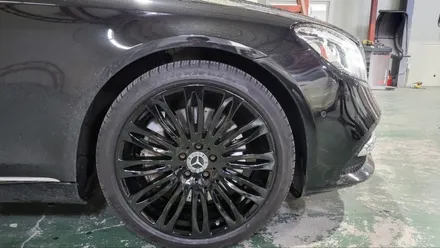 [휠클럽] 파주 휠복원 전문 / 벤츠 S500 20인치 휠 블랙유광 휠 도색 / 파주시 신촌동