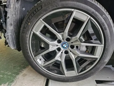 [휠클럽] BMW I5 휠복원 / 파주 휠도색 / 일산 휠도색 / 파주시 신촌동