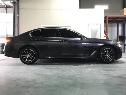 [휠클럽] 파주 휠복원 / BMW G바디 5시리즈 662M 휠 블랙폴리싱 작업 / 파주시 신촌동