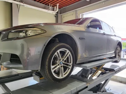 BMW 휠복원 / 520D 유광블랙 분체도장 휠복원 및 캘리퍼 꽁자! / 파주시 신촌동