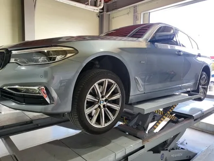 [휠클럽] BMW 5시리즈 G바디 오픈이벤트 분체 유광블랙 작업기~! / 파주시 신촌동