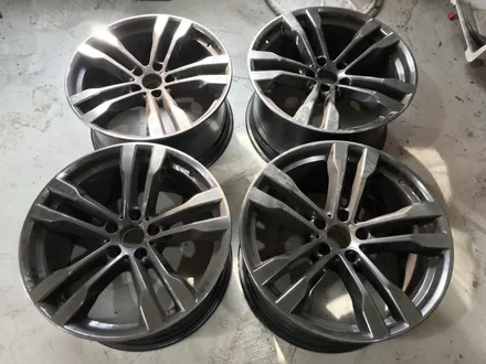 [휠클럽] 일산 휠복원 / BMW X6 20인치 완전박리 후 블랙유광 휠복원과 휠도색 / 파주시 신촌동