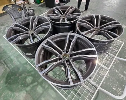 [휠클럽] 파주 휠복원 / BMW X6M F바디 21인치 블랙유광 작업 / 파주시 신촌동