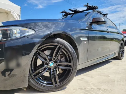 BMW 5시리즈 F바디 18인치 분체 유광블랙 포스팅 / 파주시 신촌동