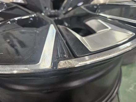 [휠클럽 BMW IX3 19인치 전륜 깊은 파임 알곤용접으로 살채워 다이아컷팅 휠복원 / 파주시 신촌동